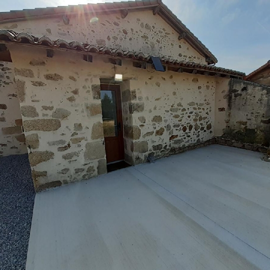  VALOIS IMMOBILIER : Maison / Villa | VERNEUIL-SUR-VIENNE (87430) | 105 m2 | 1 170 &euro; 