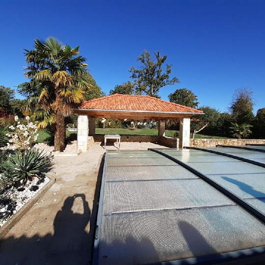  VALOIS IMMOBILIER : Maison / Villa | PANAZOL (87350) | 177 m2 | 2 400 &euro; 