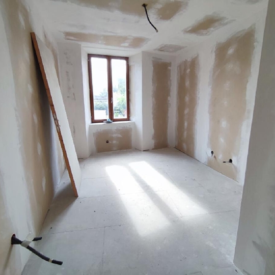  VALOIS IMMOBILIER : Immeuble | AIXE-SUR-VIENNE (87700) | 375 m2 | 97 200 € 
