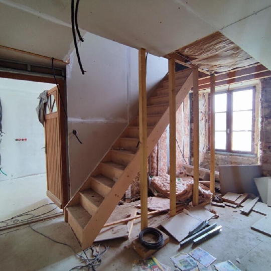 VALOIS IMMOBILIER : Immeuble | AIXE-SUR-VIENNE (87700) | 375 m2 | 97 200 € 