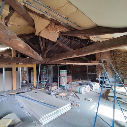  VALOIS IMMOBILIER : Immeuble | AIXE-SUR-VIENNE (87700) | 375 m2 | 97 200 € 