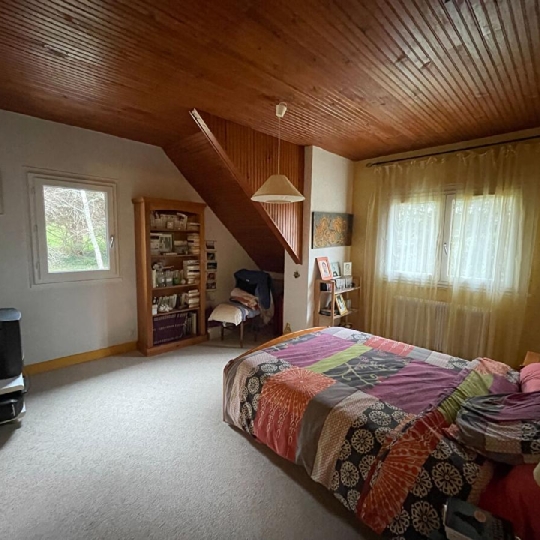  VALOIS IMMOBILIER : House | BESSINES-SUR-GARTEMPE (87250) | 208 m2 | 253 200 € 