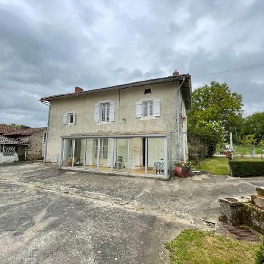  VALOIS IMMOBILIER : Maison / Villa | ORADOUR-SUR-VAYRES (87150) | 113 m2 | 118 525 &euro; 