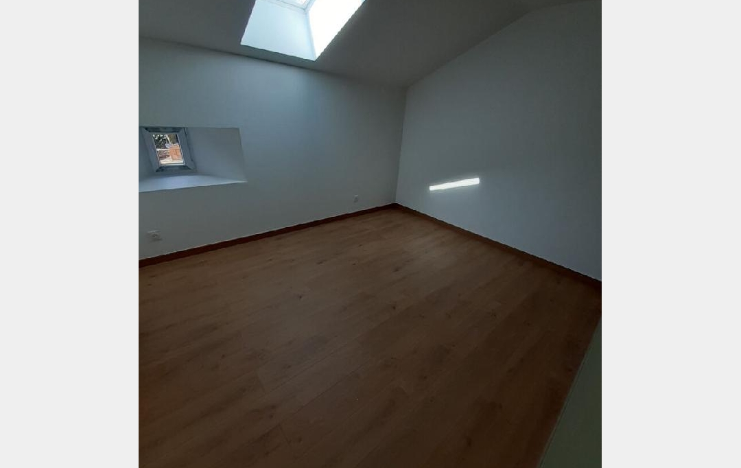VALOIS IMMOBILIER : Maison / Villa | VERNEUIL-SUR-VIENNE (87430) | 105 m2 | 1 170 &euro; 