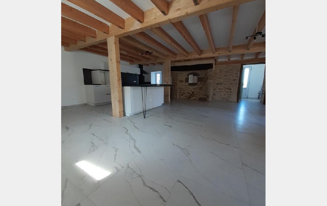VALOIS IMMOBILIER : Maison / Villa | VERNEUIL-SUR-VIENNE (87430) | 105 m2 | 1 170 &euro; 