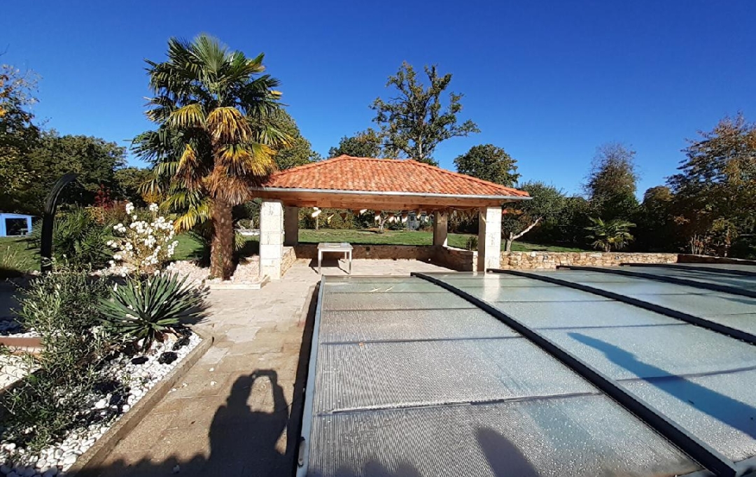 VALOIS IMMOBILIER : Maison / Villa | PANAZOL (87350) | 177 m2 | 2 400 &euro; 
