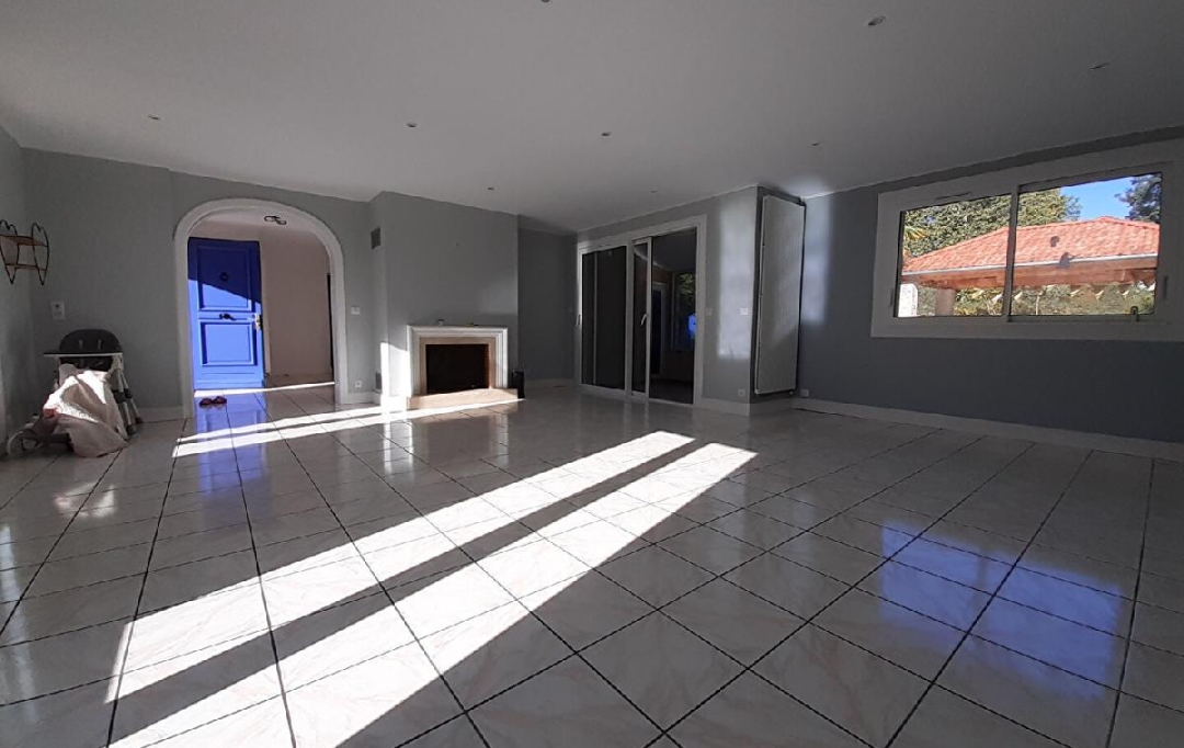 VALOIS IMMOBILIER : Maison / Villa | PANAZOL (87350) | 177 m2 | 2 400 &euro; 