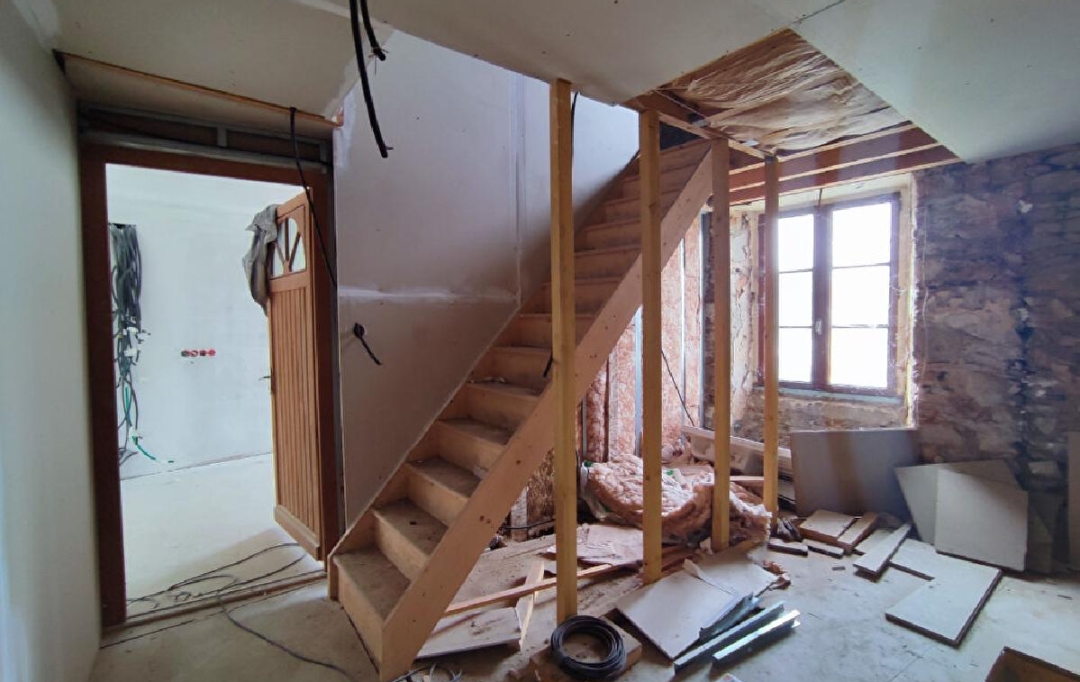 VALOIS IMMOBILIER : Immeuble | AIXE-SUR-VIENNE (87700) | 375 m2 | 97 200 € 