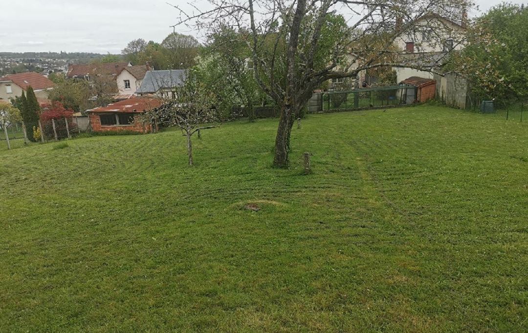 VALOIS IMMOBILIER : Terrain | AIXE-SUR-VIENNE (87700) | 1 065 m2 | 57 720 &euro; 