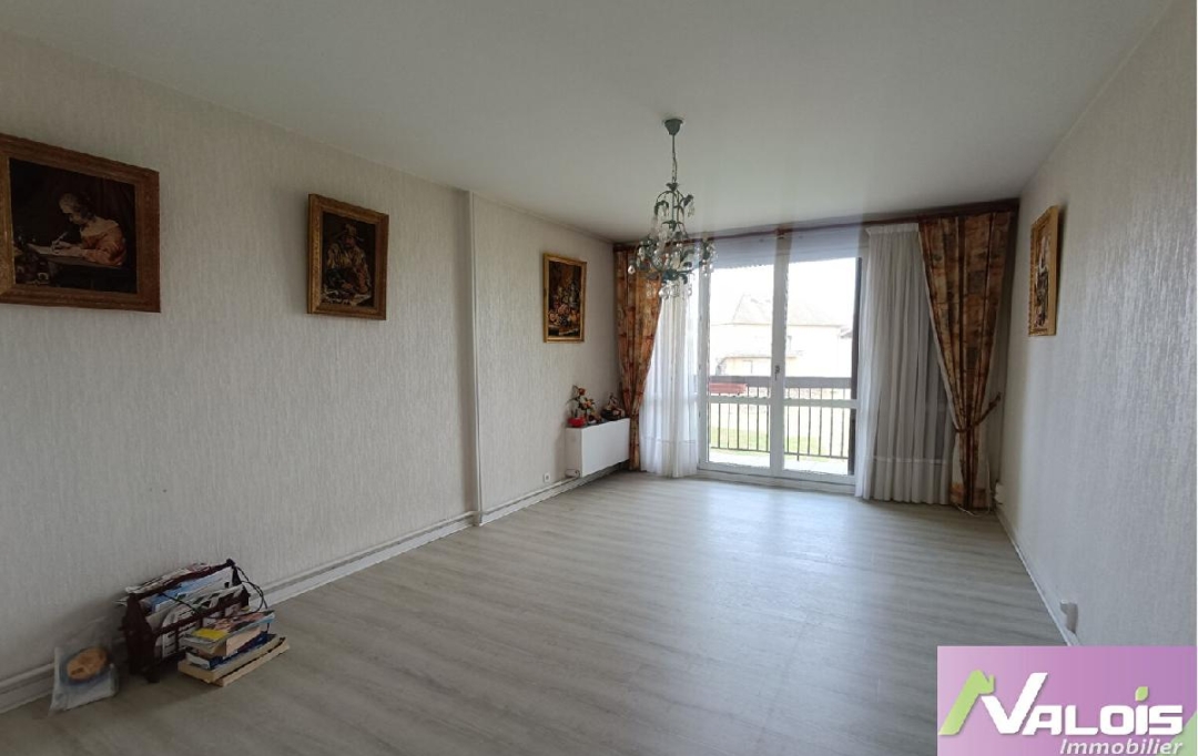 VALOIS IMMOBILIER : Appartement | CHALUS (87230) | 79 m2 | 49 280 € 
