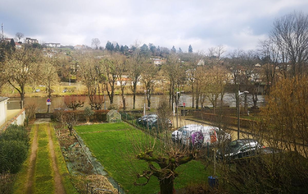 VALOIS IMMOBILIER : House | AIXE-SUR-VIENNE (87700) | 172 m2 | 185 500 € 
