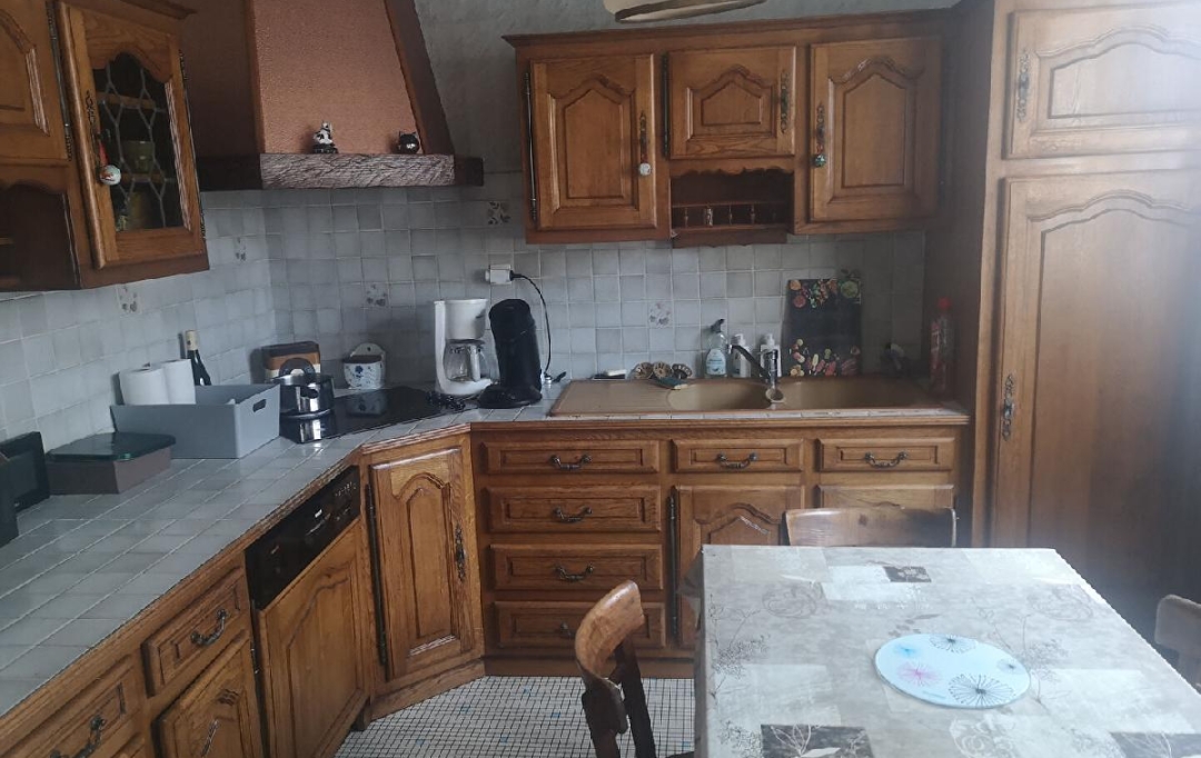 VALOIS IMMOBILIER : House | AIXE-SUR-VIENNE (87700) | 172 m2 | 185 500 € 