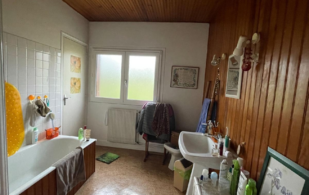 VALOIS IMMOBILIER : House | BESSINES-SUR-GARTEMPE (87250) | 208 m2 | 253 200 € 