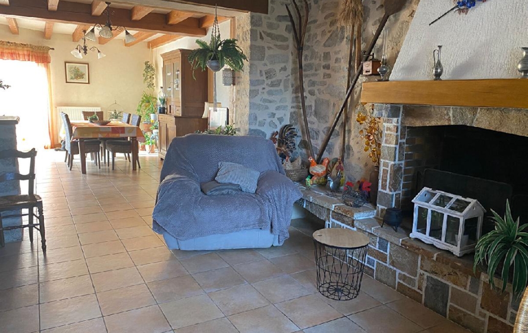 VALOIS IMMOBILIER : House | MEILHAC (87800) | 180 m2 | 269 025 € 