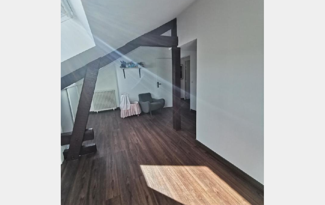 VALOIS IMMOBILIER : House | AIXE-SUR-VIENNE (87700) | 197 m2 | 263 750 € 