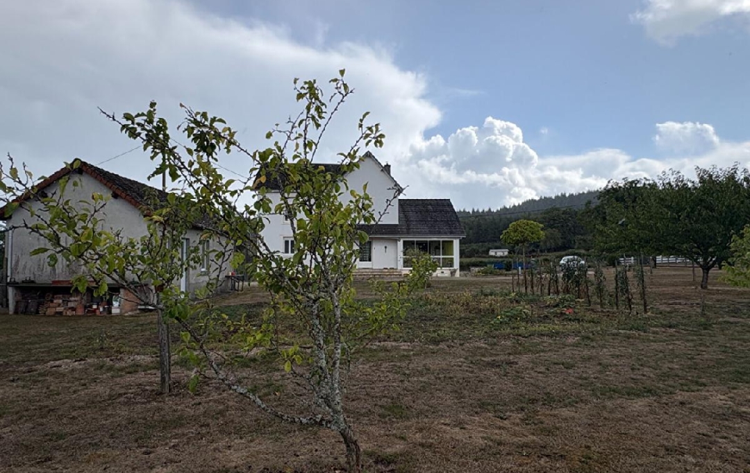 VALOIS IMMOBILIER : House | SAINT-HILAIRE-LES-PLACES (87800) | 160 m2 | 237 375 € 
