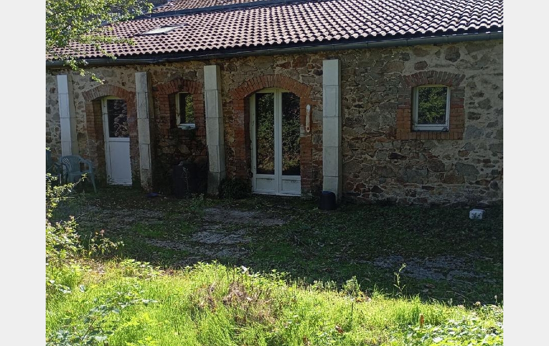 VALOIS IMMOBILIER : House | BUSSIERE-GALANT (87230) | 122 m2 | 81 750 € 