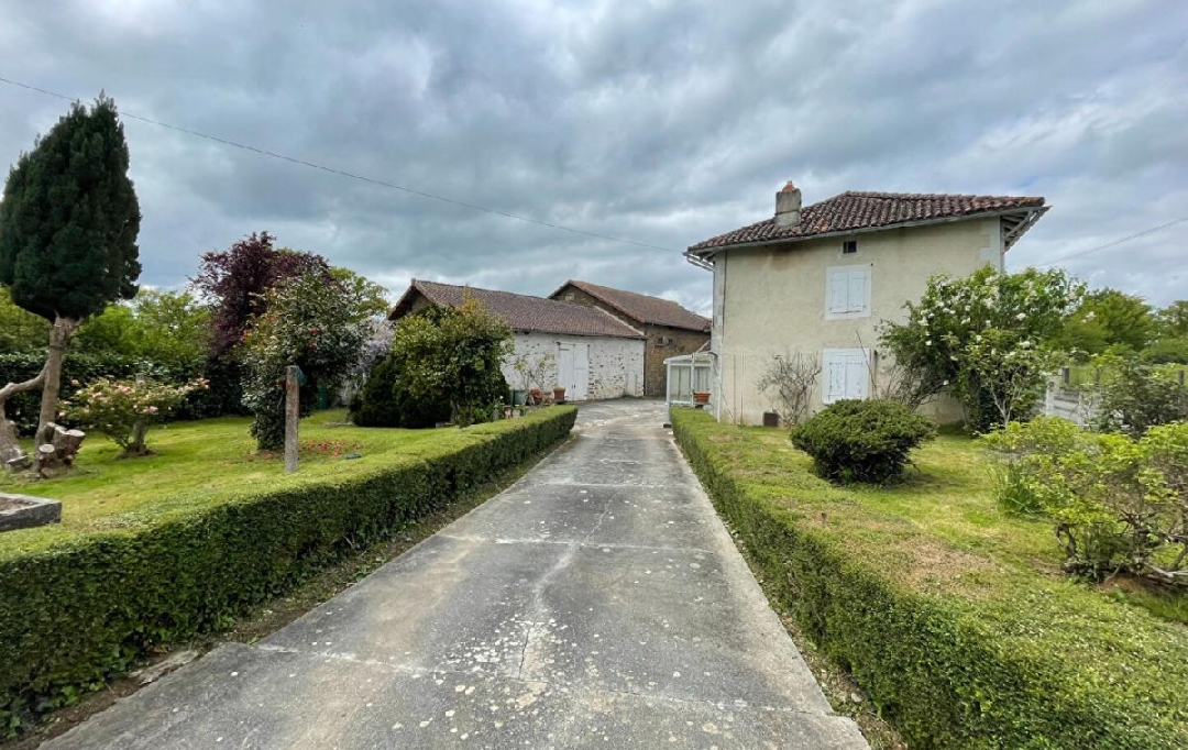 VALOIS IMMOBILIER : Maison / Villa | ORADOUR-SUR-VAYRES (87150) | 113 m2 | 118 525 &euro; 