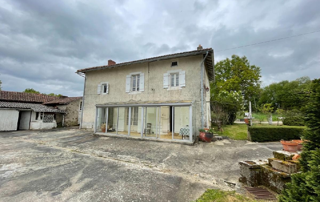 VALOIS IMMOBILIER : Maison / Villa | ORADOUR-SUR-VAYRES (87150) | 113 m2 | 118 525 &euro; 