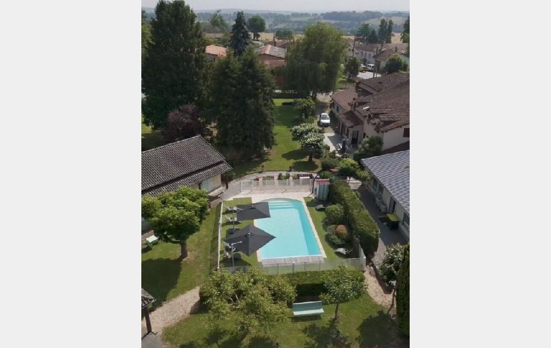 VALOIS IMMOBILIER : Maison / Villa | SEREILHAC (87620) | 1 000 m2 | 501 600 &euro; 