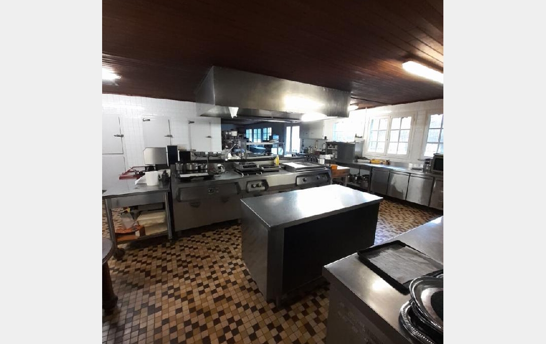 VALOIS IMMOBILIER : Maison / Villa | SEREILHAC (87620) | 1 000 m2 | 501 600 &euro; 