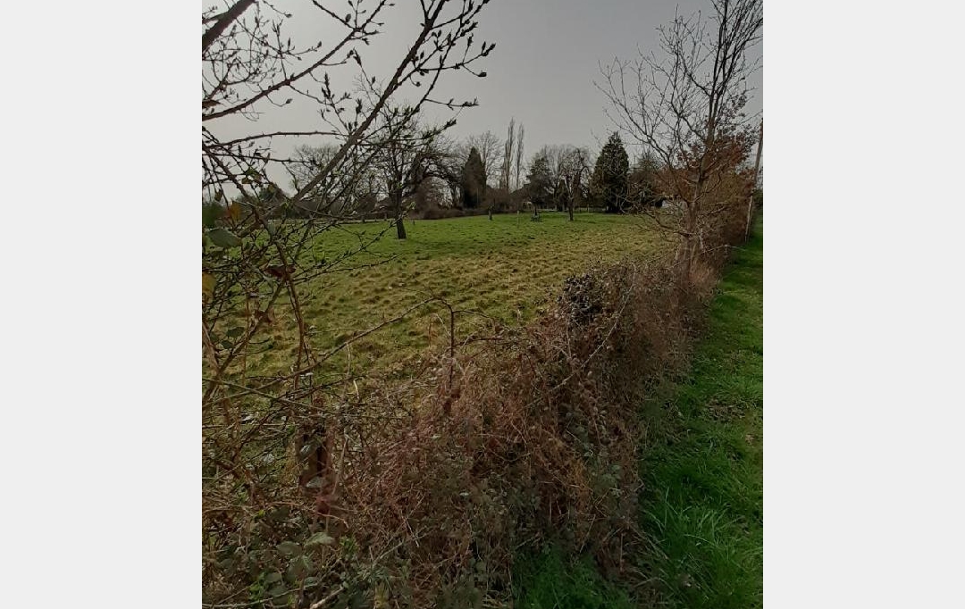 VALOIS IMMOBILIER : Terrain | BOSMIE-L'AIGUILLE (87110) | 880 m2 | 47 040 &euro; 