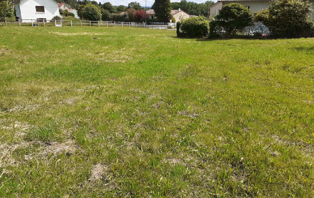VALOIS IMMOBILIER : Terrain | SAINT-PRIEST-SOUS-AIXE (87700) | 800 m2 | 28 625 &euro; 
