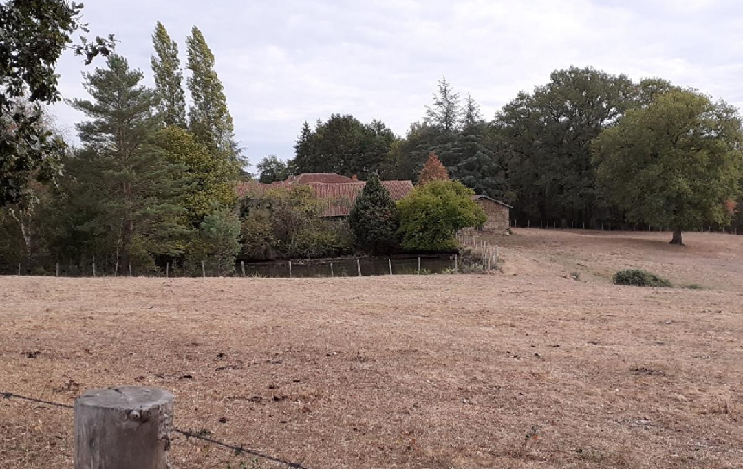 VALOIS IMMOBILIER : Maison / Villa | SAINT-CYR (87310) | 144 m2 | 107 750 &euro; 