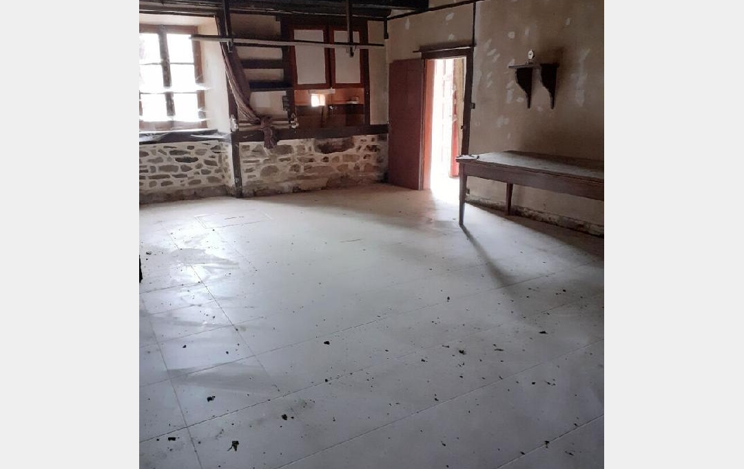 VALOIS IMMOBILIER : Maison / Villa | SAINT-CYR (87310) | 144 m2 | 107 750 &euro; 