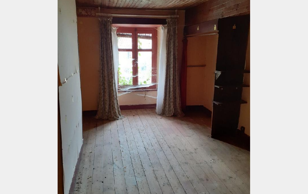 VALOIS IMMOBILIER : Maison / Villa | SAINT-CYR (87310) | 144 m2 | 107 750 &euro; 
