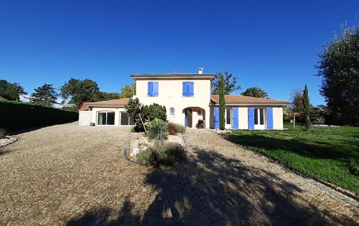 Maison   PANAZOL  177 m2 2 400 € 