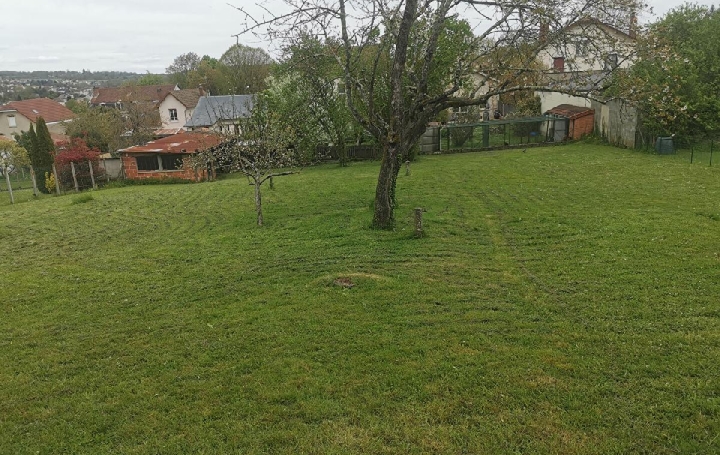 Terrain   AIXE-SUR-VIENNE  1 065 m2 57 720 € 