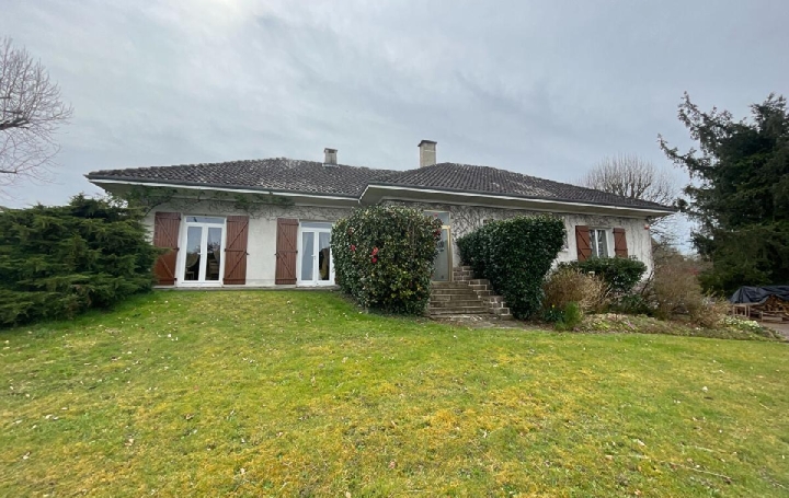 Maison AIXE-SUR-VIENNE 205 m2 299 620 € Maison AIXE-SUR-VIENNE 205 m2 299 620 €