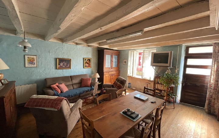 Maison LA CROIX-SUR-GARTEMPE 92 m2 58 830 € Maison LA CROIX-SUR-GARTEMPE 92 m2 58 830 €