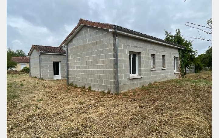 Maison   COGNAC-LA-FORET  109 m2 76 475 € 