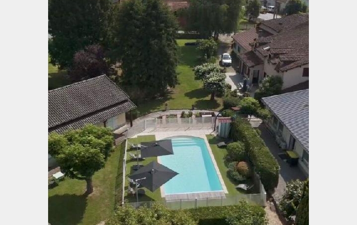 Maison   SEREILHAC  1 000 m2 501 600 € 
