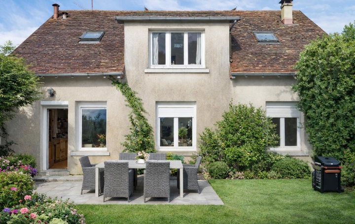  VALOIS IMMOBILIER Maison / Villa | SAINT-YRIEIX-LA-PERCHE (87500) | 130 m2 | 170 800 € 