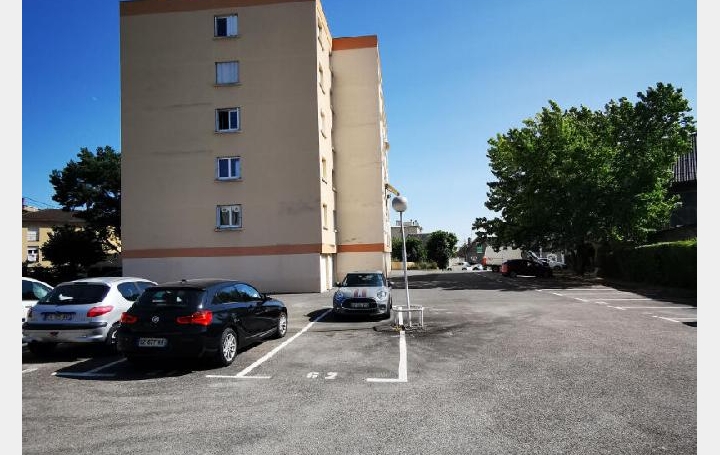 Appartement P3   LIMOGES  73 m2 107 750 € 