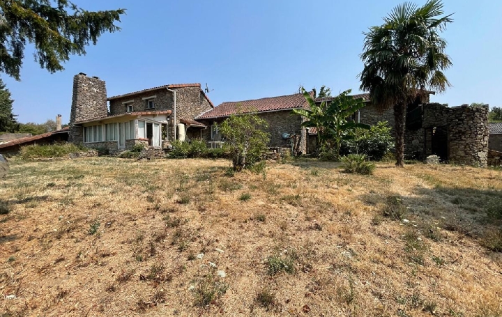 Maison   LA BAZEUGE  195 m2 149 450 € 