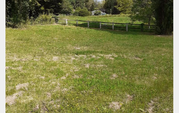 Terrain   SAINT-PRIEST-SOUS-AIXE  800 m2 28 625 € 